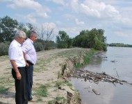 Ожидая подъем воды