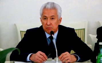 ТЕНЬ НА ПЛЕТЕНЬ…