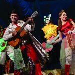 Портреты в интерьере театра и дома