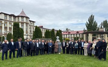 Вечно живой