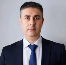 Знания формируют ценности и приоритеты,